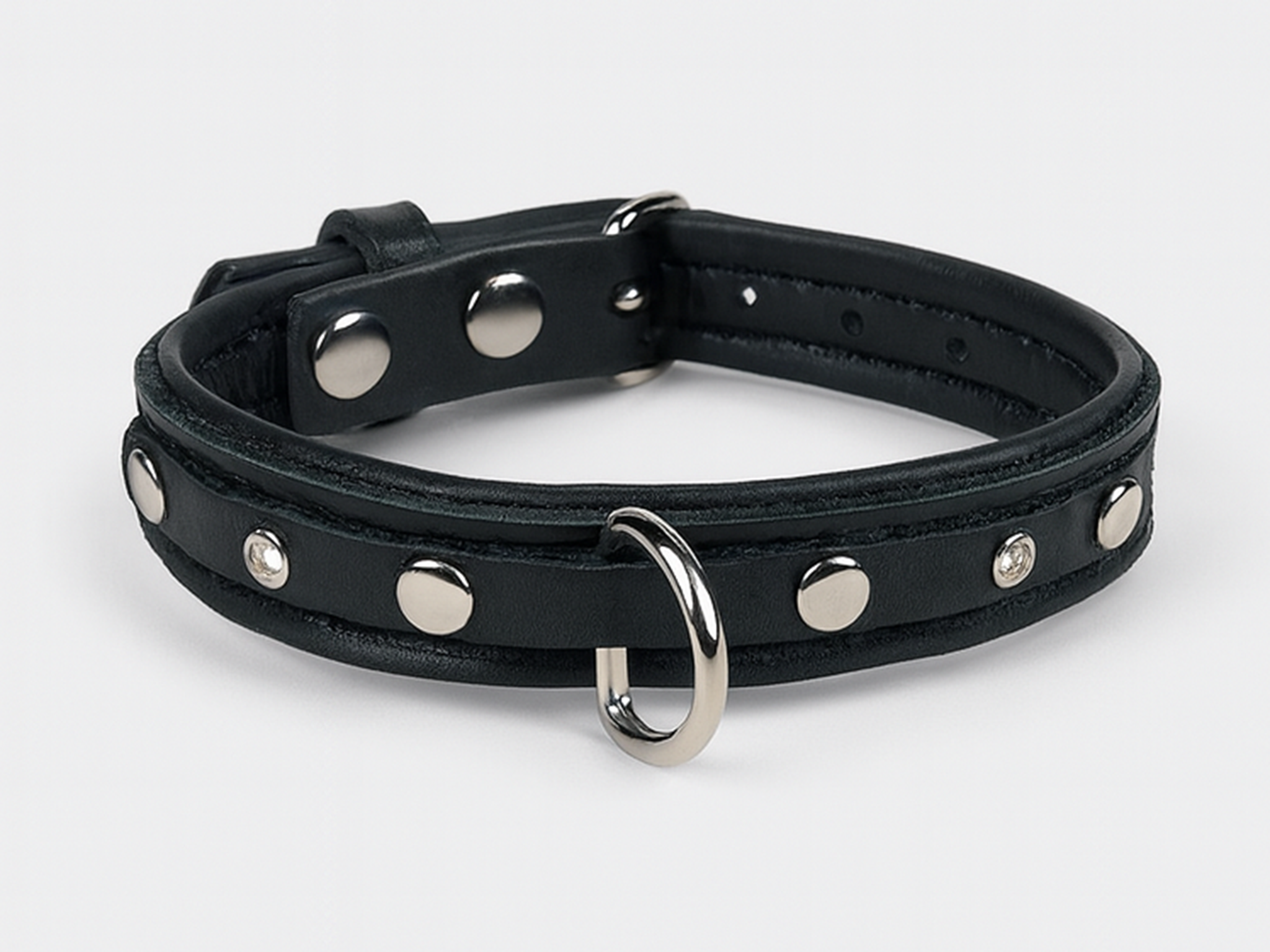 Collare per Cani in Pelle Nera con Borchie Argento e Brillantini